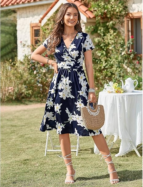 Damernas sommarklänning med kort ärm, V-ringning, blommönster, kort festklänning med fickor
